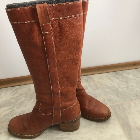 Tall boots - Picture 4 of 5